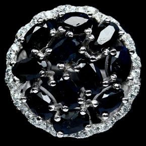 Кольцо из серебра 925 с тёмно-синими сапфирами и фианитами