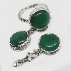 Авторский гарнитур из серебра 925 с натуральными зелеными агатами кабошонами