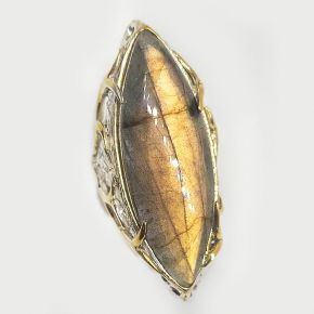 Авторское кольцо из серебра 925 с натуральным лабрадором кабошоном, родирование в 2 тона